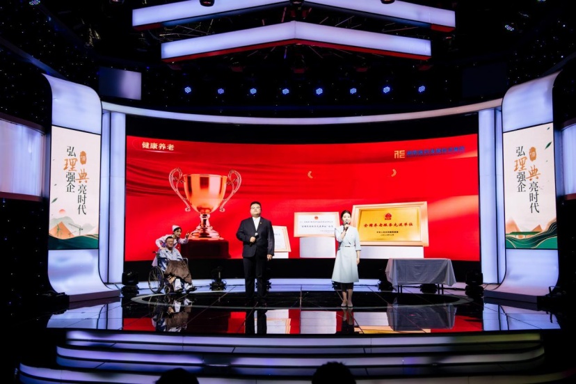 a5500ab9 (1)_����.jpg