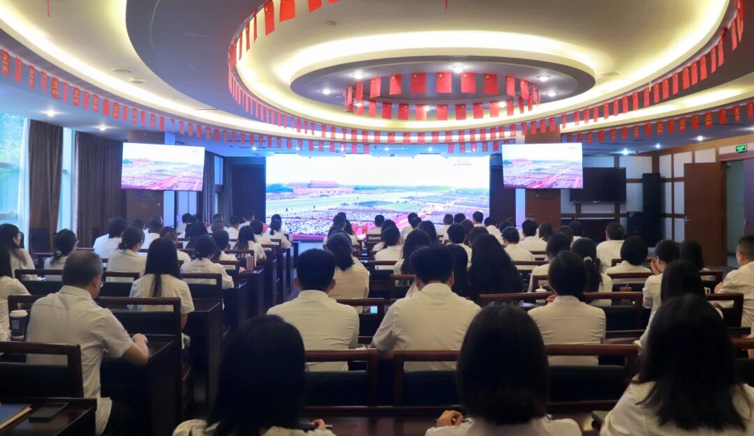 v8哈希游戏运业组织全员旁观留想中国人民抗日战争暨世界反法西斯战争成功80周年阅兵典礼