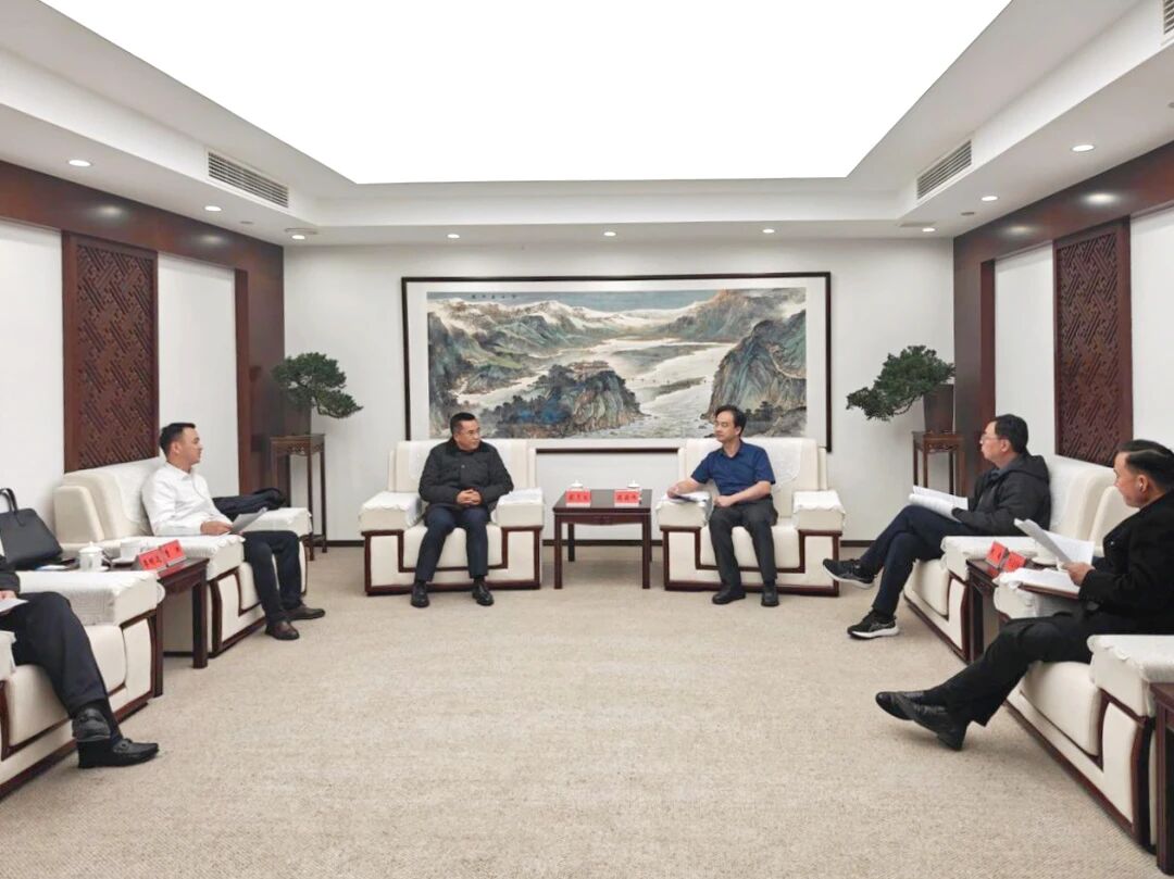 双向赋能 产业共兴 | v8哈希游戏运业造访都江堰市委市当局，同谋产业发展新生态